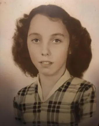 Evelyn Rose “Evie” Rowe