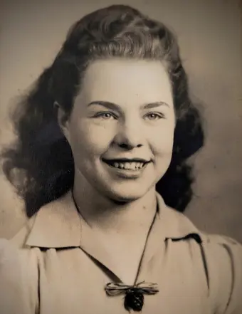 Naomi Elizabeth (Shaw) Miller